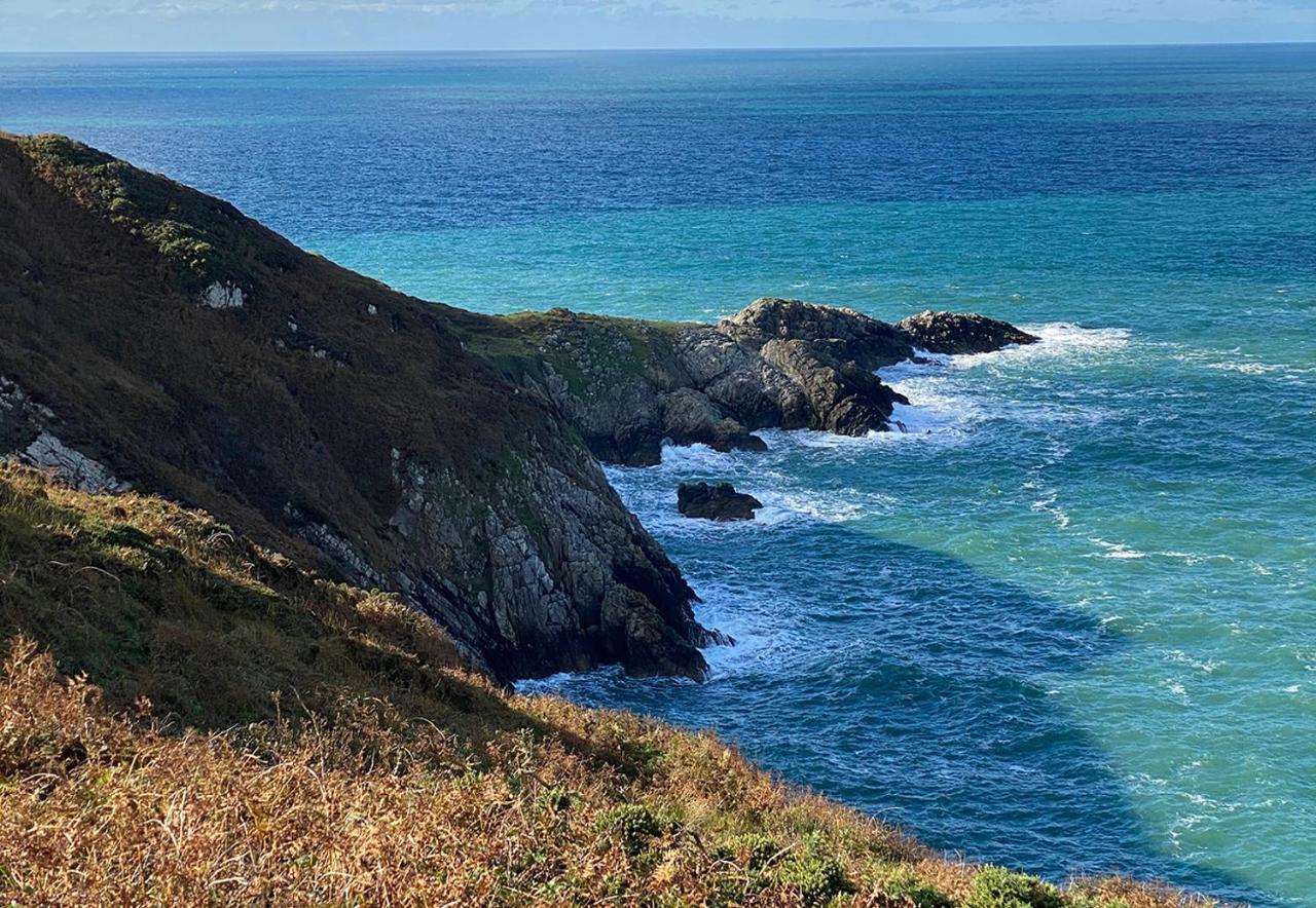 Staycation At Pine Cottage, A Newly Refurbished Holiday Cottage Goodwick Bagian luar foto