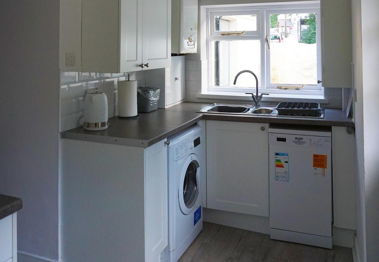 Staycation At Pine Cottage, A Newly Refurbished Holiday Cottage Goodwick Bagian luar foto